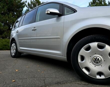 Сірий Фольксваген Туран, об'ємом двигуна 1.4 л та пробігом 190 тис. км за 6800 $, фото 2 на Automoto.ua