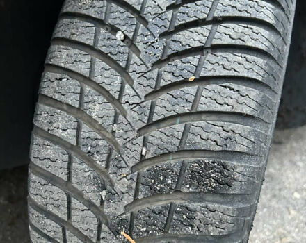 Серый Фольксваген Туран, объемом двигателя 1.6 л и пробегом 225 тыс. км за 8199 $, фото 27 на Automoto.ua