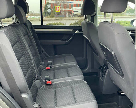 Серый Фольксваген Туран, объемом двигателя 1.6 л и пробегом 196 тыс. км за 8999 $, фото 117 на Automoto.ua