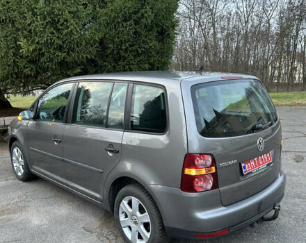 Серый Фольксваген Туран, объемом двигателя 1.6 л и пробегом 225 тыс. км за 8199 $, фото 21 на Automoto.ua