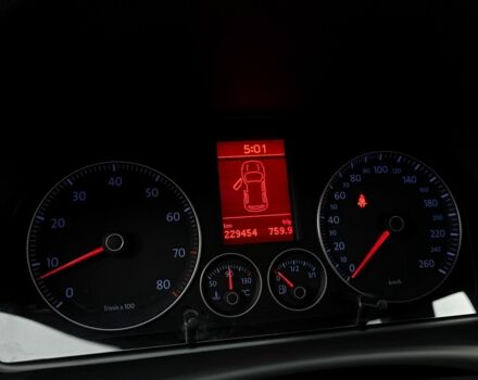 Сірий Фольксваген Туран, об'ємом двигуна 1.4 л та пробігом 190 тис. км за 6800 $, фото 18 на Automoto.ua