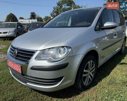 Серый Фольксваген Туран, объемом двигателя 1.6 л и пробегом 230 тыс. км за 7770 $, фото 7 на Automoto.ua