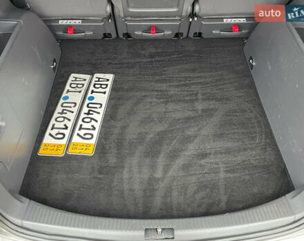 Серый Фольксваген Туран, объемом двигателя 1.6 л и пробегом 196 тыс. км за 8999 $, фото 122 на Automoto.ua