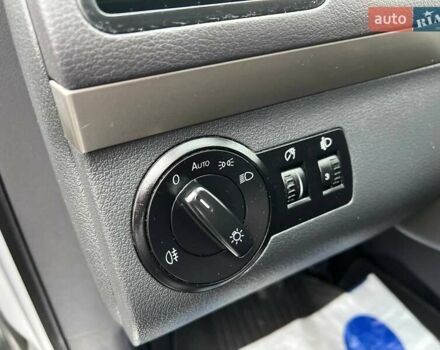 Серый Фольксваген Туран, объемом двигателя 1.6 л и пробегом 198 тыс. км за 8399 $, фото 52 на Automoto.ua