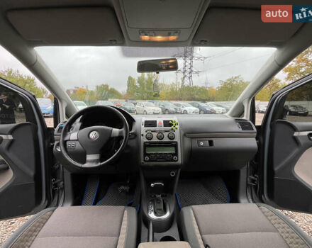 Сірий Фольксваген Туран, об'ємом двигуна 1.4 л та пробігом 197 тис. км за 7600 $, фото 13 на Automoto.ua