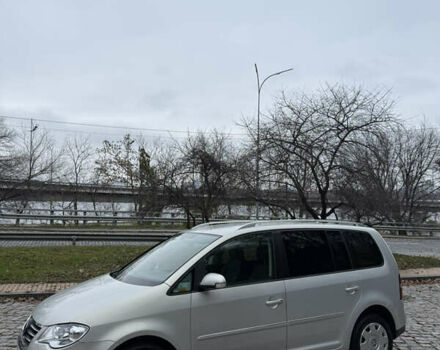 Сірий Фольксваген Туран, об'ємом двигуна 1.39 л та пробігом 182 тис. км за 7950 $, фото 2 на Automoto.ua