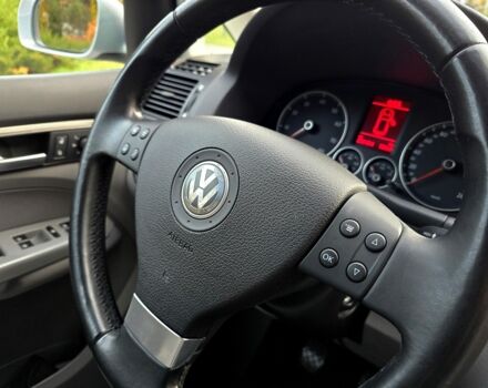 Сірий Фольксваген Туран, об'ємом двигуна 1.4 л та пробігом 190 тис. км за 6800 $, фото 12 на Automoto.ua