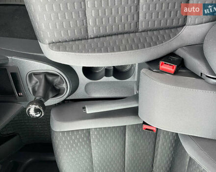 Серый Фольксваген Туран, объемом двигателя 1.6 л и пробегом 196 тыс. км за 8999 $, фото 150 на Automoto.ua