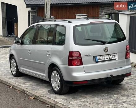 Серый Фольксваген Туран, объемом двигателя 1.6 л и пробегом 198 тыс. км за 8399 $, фото 46 на Automoto.ua