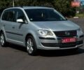 Серый Фольксваген Туран, объемом двигателя 1.6 л и пробегом 118 тыс. км за 8200 $, фото 6 на Automoto.ua