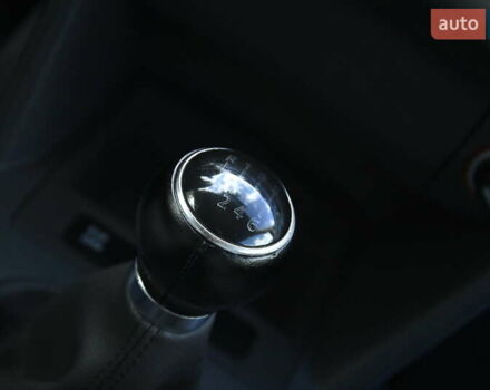 Сірий Фольксваген Туран, об'ємом двигуна 2 л та пробігом 190 тис. км за 9500 $, фото 33 на Automoto.ua