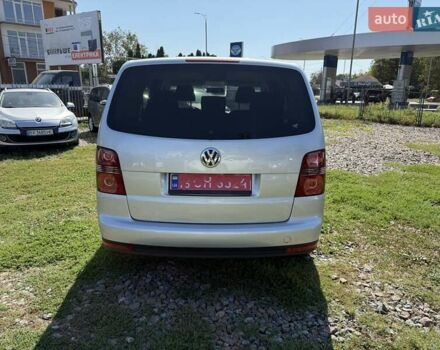 Серый Фольксваген Туран, объемом двигателя 1.6 л и пробегом 230 тыс. км за 7770 $, фото 8 на Automoto.ua