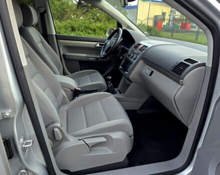 Сірий Фольксваген Туран, об'ємом двигуна 1.4 л та пробігом 190 тис. км за 6800 $, фото 10 на Automoto.ua