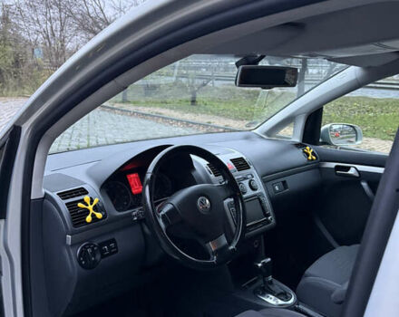 Сірий Фольксваген Туран, об'ємом двигуна 1.39 л та пробігом 182 тис. км за 7950 $, фото 29 на Automoto.ua