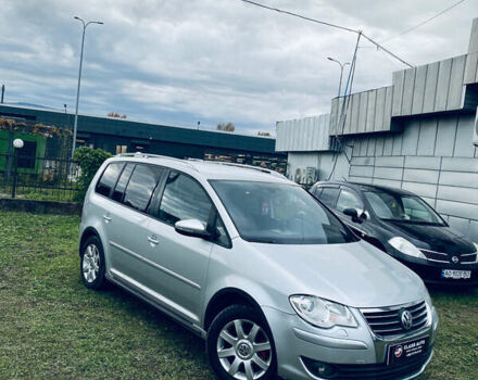 Сірий Фольксваген Туран, об'ємом двигуна 1.9 л та пробігом 200 тис. км за 8500 $, фото 1 на Automoto.ua