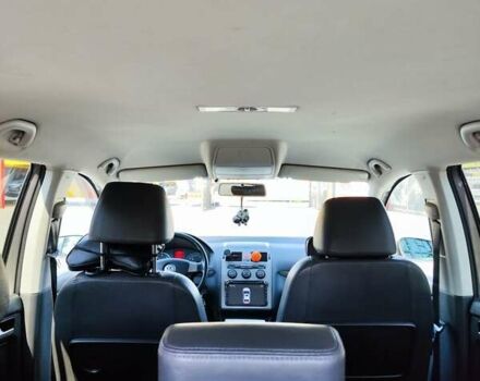 Серый Фольксваген Туран, объемом двигателя 1.9 л и пробегом 310 тыс. км за 7799 $, фото 14 на Automoto.ua