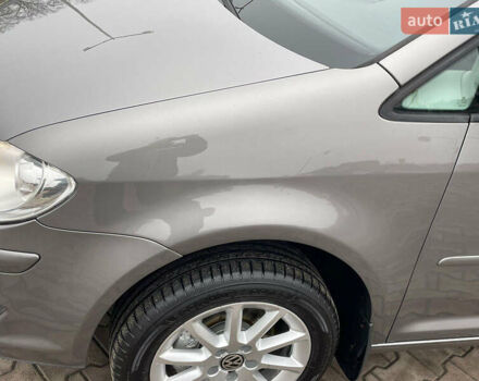 Серый Фольксваген Туран, объемом двигателя 1.6 л и пробегом 196 тыс. км за 8999 $, фото 88 на Automoto.ua