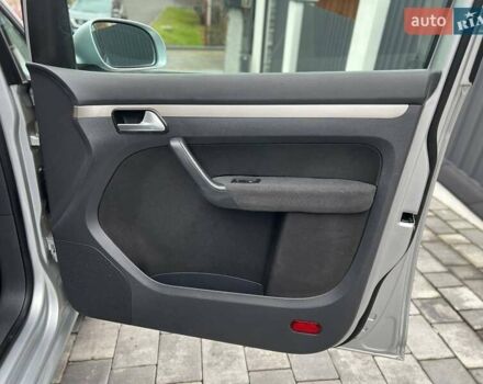 Серый Фольксваген Туран, объемом двигателя 1.6 л и пробегом 198 тыс. км за 8399 $, фото 65 на Automoto.ua