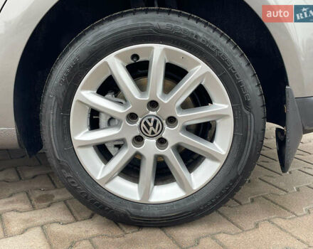 Серый Фольксваген Туран, объемом двигателя 1.6 л и пробегом 196 тыс. км за 8999 $, фото 38 на Automoto.ua