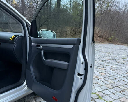 Сірий Фольксваген Туран, об'ємом двигуна 1.39 л та пробігом 182 тис. км за 7950 $, фото 32 на Automoto.ua