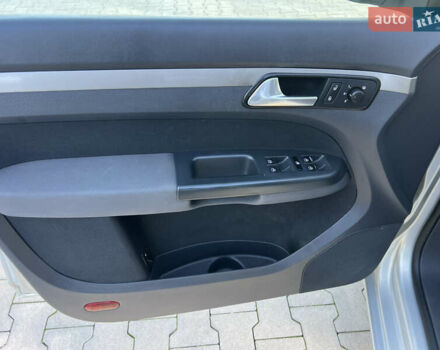 Серый Фольксваген Туран, объемом двигателя 1.4 л и пробегом 235 тыс. км за 7450 $, фото 20 на Automoto.ua