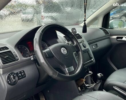 Серый Фольксваген Туран, объемом двигателя 1.4 л и пробегом 256 тыс. км за 7490 $, фото 23 на Automoto.ua