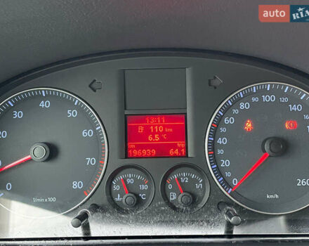 Серый Фольксваген Туран, объемом двигателя 1.6 л и пробегом 196 тыс. км за 8999 $, фото 109 на Automoto.ua