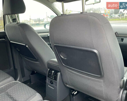 Серый Фольксваген Туран, объемом двигателя 1.6 л и пробегом 196 тыс. км за 8999 $, фото 34 на Automoto.ua