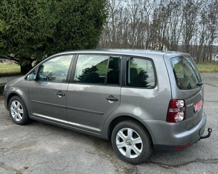 Серый Фольксваген Туран, объемом двигателя 1.6 л и пробегом 225 тыс. км за 8199 $, фото 18 на Automoto.ua