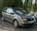 Сірий Фольксваген Туран, об'ємом двигуна 1.39 л та пробігом 250 тис. км за 7000 $, фото 1 на Automoto.ua