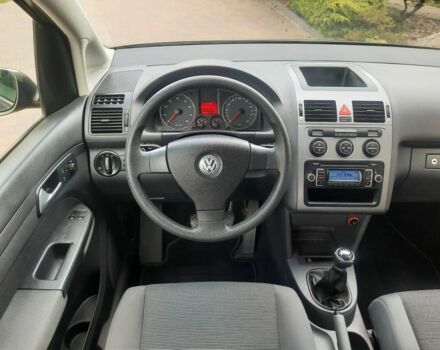 Серый Фольксваген Туран, объемом двигателя 1.6 л и пробегом 130 тыс. км за 7500 $, фото 9 на Automoto.ua