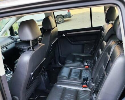 Серый Фольксваген Туран, объемом двигателя 1.9 л и пробегом 310 тыс. км за 7799 $, фото 33 на Automoto.ua