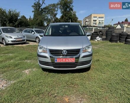 Серый Фольксваген Туран, объемом двигателя 1.6 л и пробегом 230 тыс. км за 7770 $, фото 9 на Automoto.ua