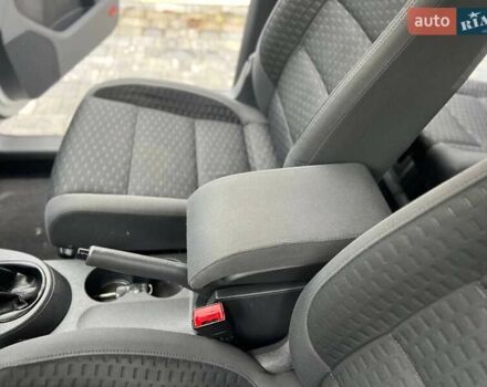 Серый Фольксваген Туран, объемом двигателя 1.6 л и пробегом 198 тыс. км за 8399 $, фото 57 на Automoto.ua