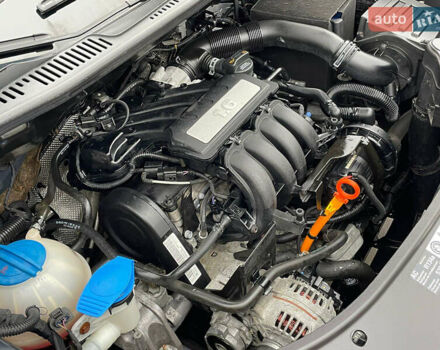 Серый Фольксваген Туран, объемом двигателя 1.6 л и пробегом 196 тыс. км за 8999 $, фото 151 на Automoto.ua