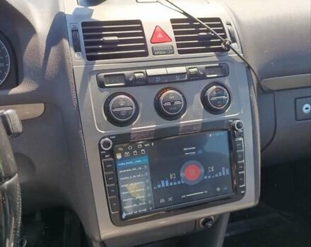 Серый Фольксваген Туран, объемом двигателя 1.9 л и пробегом 237 тыс. км за 7600 $, фото 13 на Automoto.ua