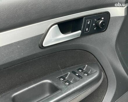 Серый Фольксваген Туран, объемом двигателя 1.4 л и пробегом 256 тыс. км за 7490 $, фото 28 на Automoto.ua