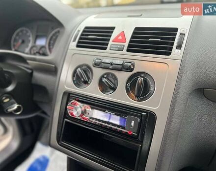 Серый Фольксваген Туран, объемом двигателя 1.6 л и пробегом 198 тыс. км за 8399 $, фото 67 на Automoto.ua