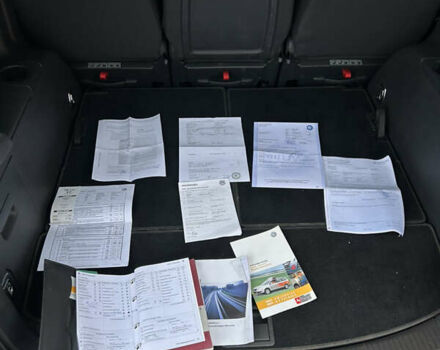 Серый Фольксваген Туран, объемом двигателя 1.6 л и пробегом 221 тыс. км за 8250 $, фото 46 на Automoto.ua