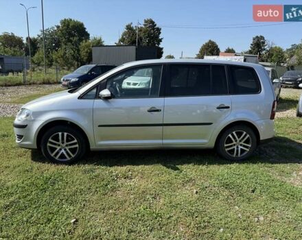 Серый Фольксваген Туран, объемом двигателя 1.6 л и пробегом 230 тыс. км за 7770 $, фото 3 на Automoto.ua