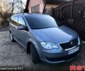 Серый Фольксваген Туран, объемом двигателя 1.9 л и пробегом 255 тыс. км за 9000 $, фото 1 на Automoto.ua