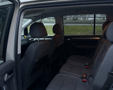 Сірий Фольксваген Туран, об'ємом двигуна 1.39 л та пробігом 182 тис. км за 7950 $, фото 23 на Automoto.ua