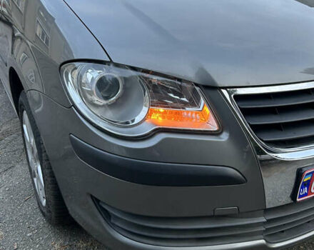 Серый Фольксваген Туран, объемом двигателя 1.6 л и пробегом 225 тыс. км за 8199 $, фото 13 на Automoto.ua