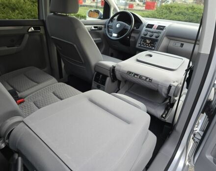 Сірий Фольксваген Туран, об'ємом двигуна 1.4 л та пробігом 190 тис. км за 6800 $, фото 14 на Automoto.ua