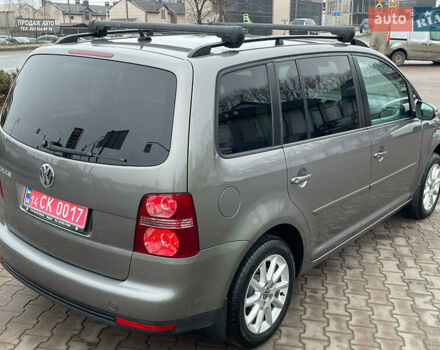 Серый Фольксваген Туран, объемом двигателя 1.6 л и пробегом 196 тыс. км за 8999 $, фото 80 на Automoto.ua