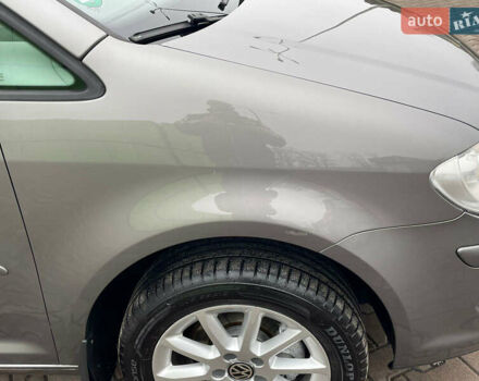 Серый Фольксваген Туран, объемом двигателя 1.6 л и пробегом 196 тыс. км за 8999 $, фото 25 на Automoto.ua