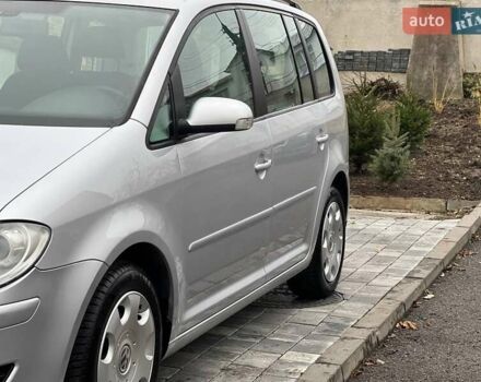 Серый Фольксваген Туран, объемом двигателя 1.6 л и пробегом 198 тыс. км за 8399 $, фото 22 на Automoto.ua