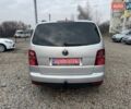 Серый Фольксваген Туран, объемом двигателя 1.6 л и пробегом 238 тыс. км за 7850 $, фото 5 на Automoto.ua