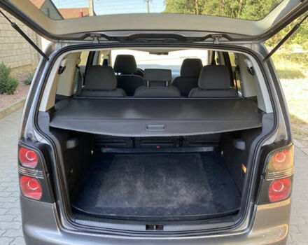 Сірий Фольксваген Туран, об'ємом двигуна 1.9 л та пробігом 238 тис. км за 8750 $, фото 23 на Automoto.ua