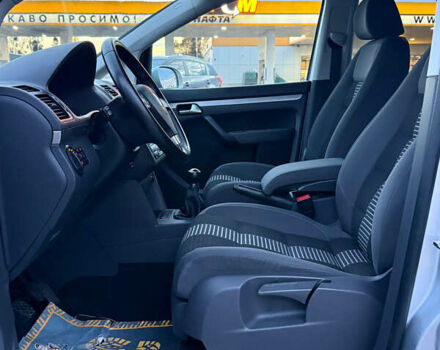 Сірий Фольксваген Туран, об'ємом двигуна 1.6 л та пробігом 212 тис. км за 8499 $, фото 33 на Automoto.ua